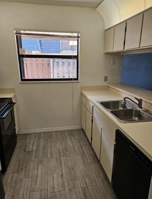 SPRINGDALE HOMES - Residential Lease