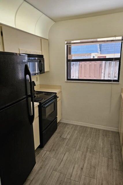 SPRINGDALE HOMES - Residential Lease