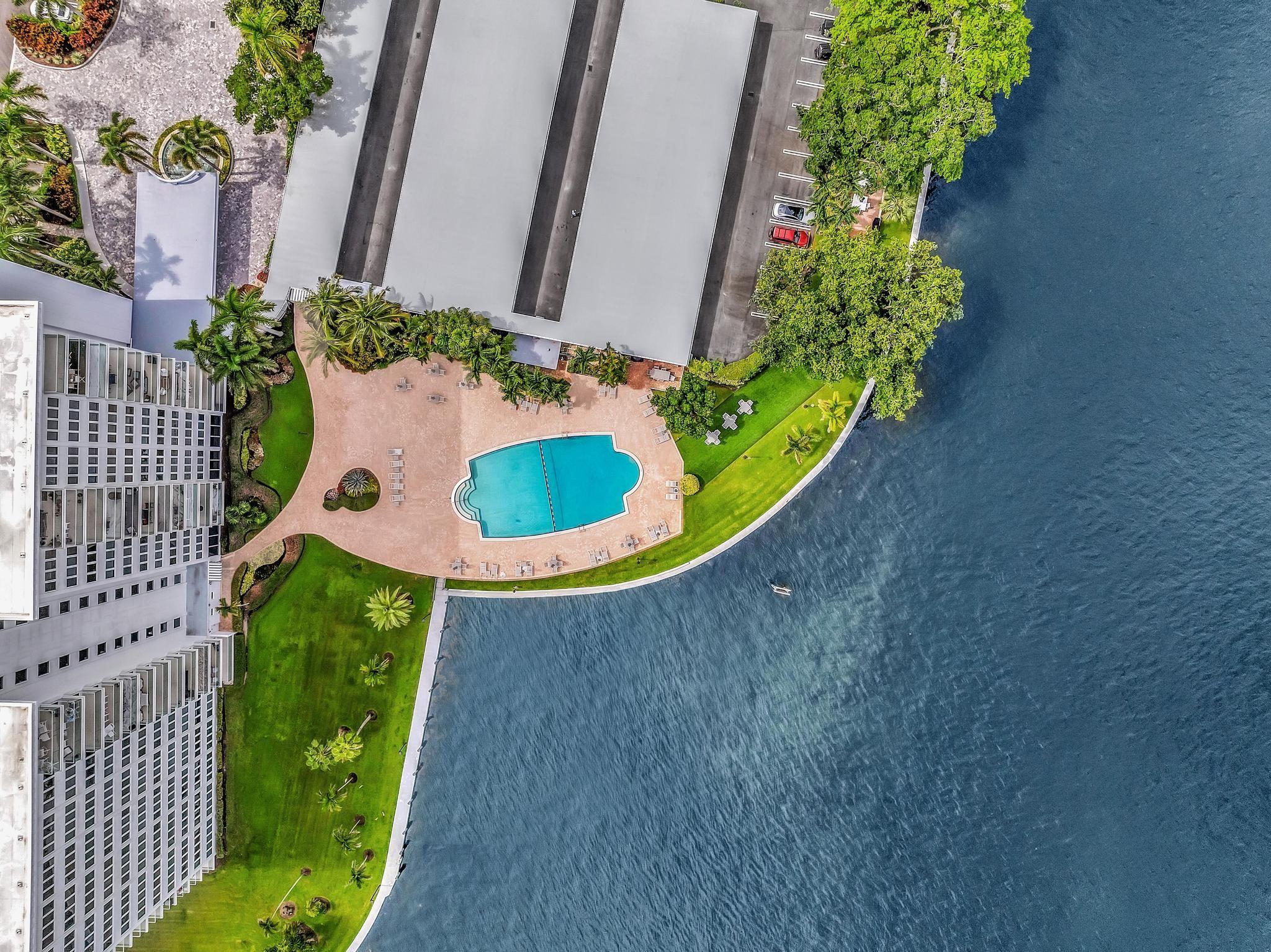 Boca Inlet - Residential