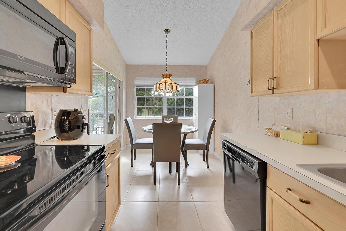 FAIRWAYS AT SOMERSET CONDO - Residential