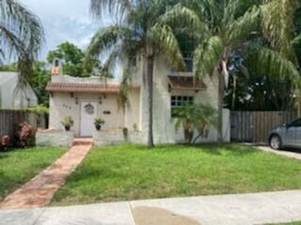 Photo of 439 Lytle Street, West Palm Beach, FL 33405 (MLS # R10732042)