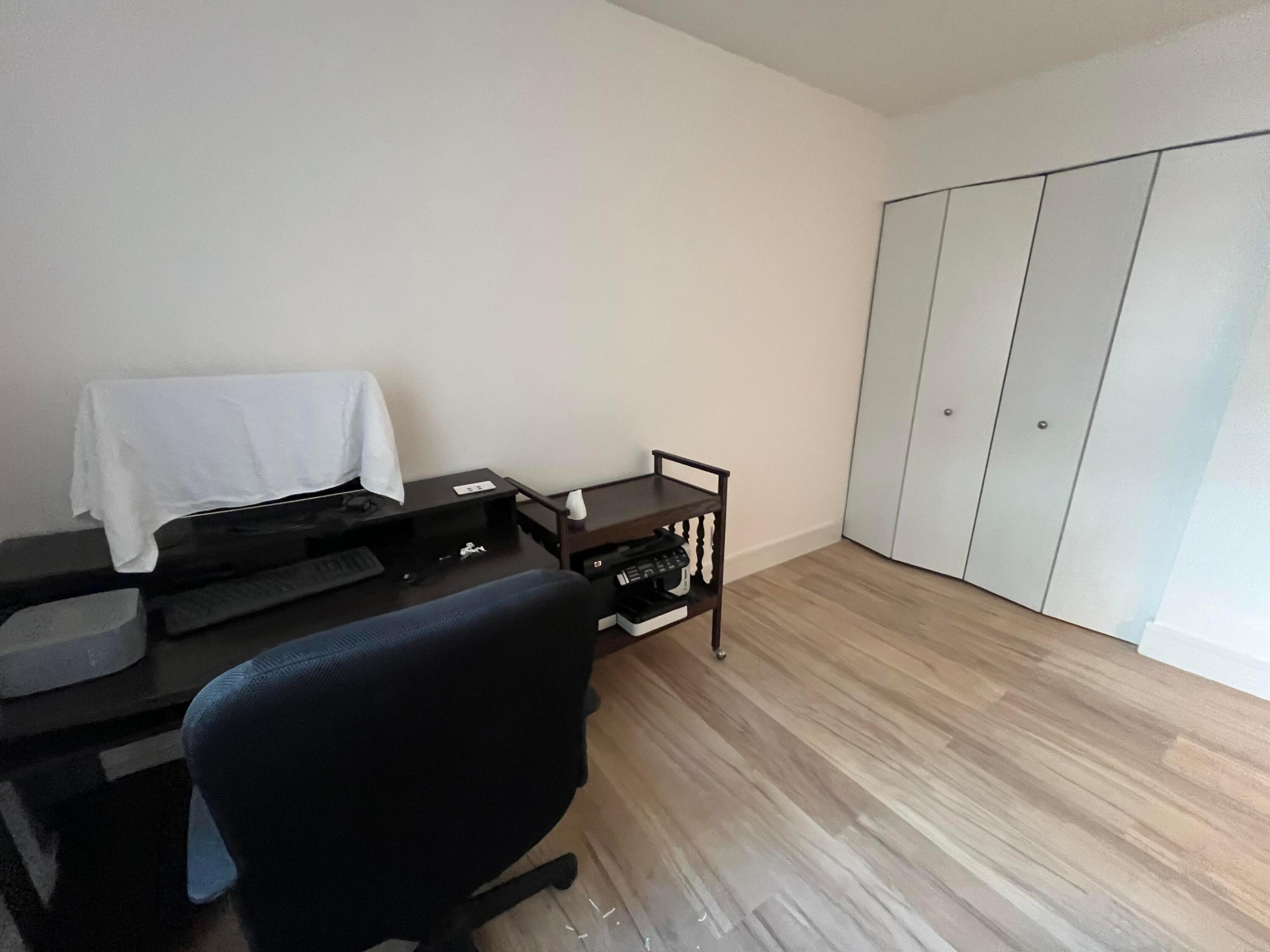 KINGS POINT - Residential