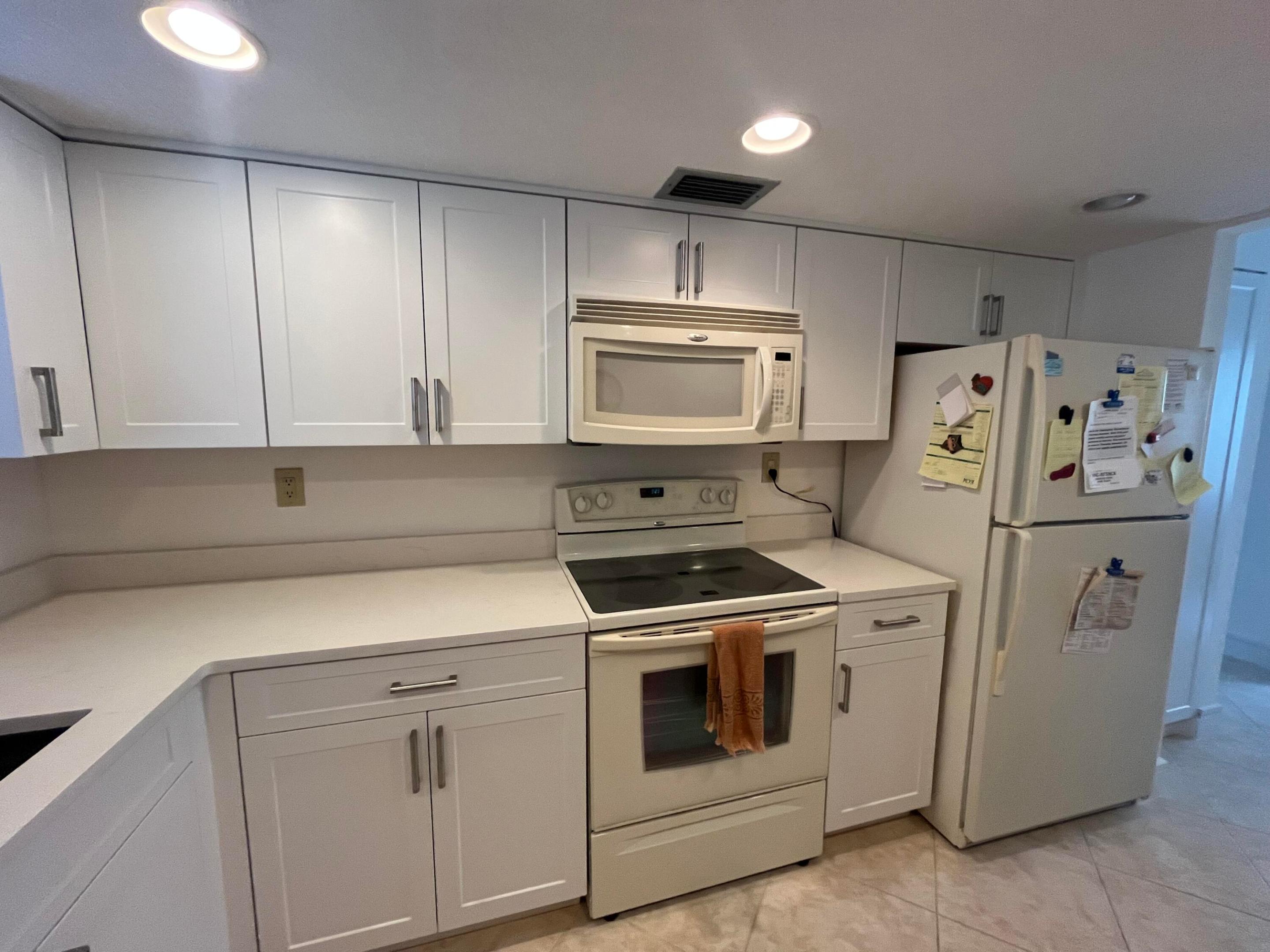 KINGS POINT - Residential