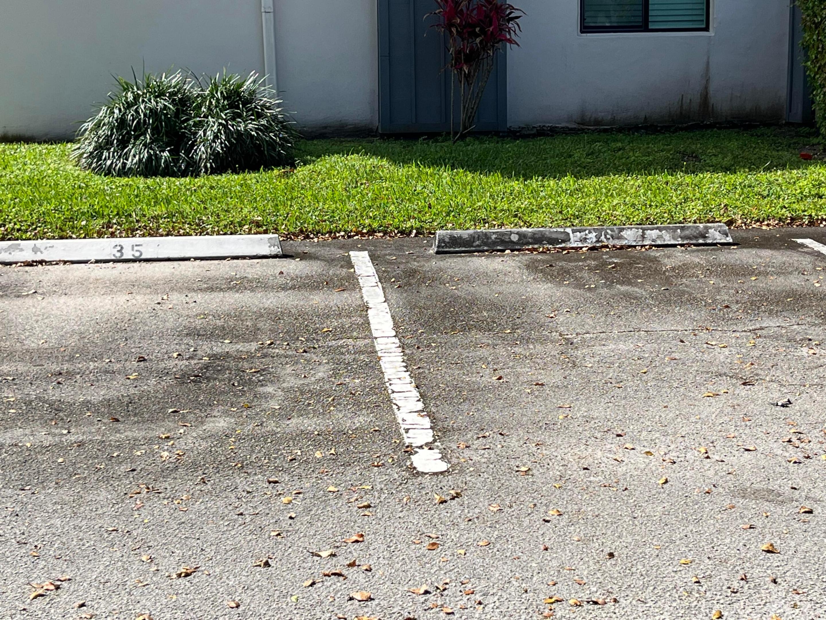 KINGS POINT - Residential