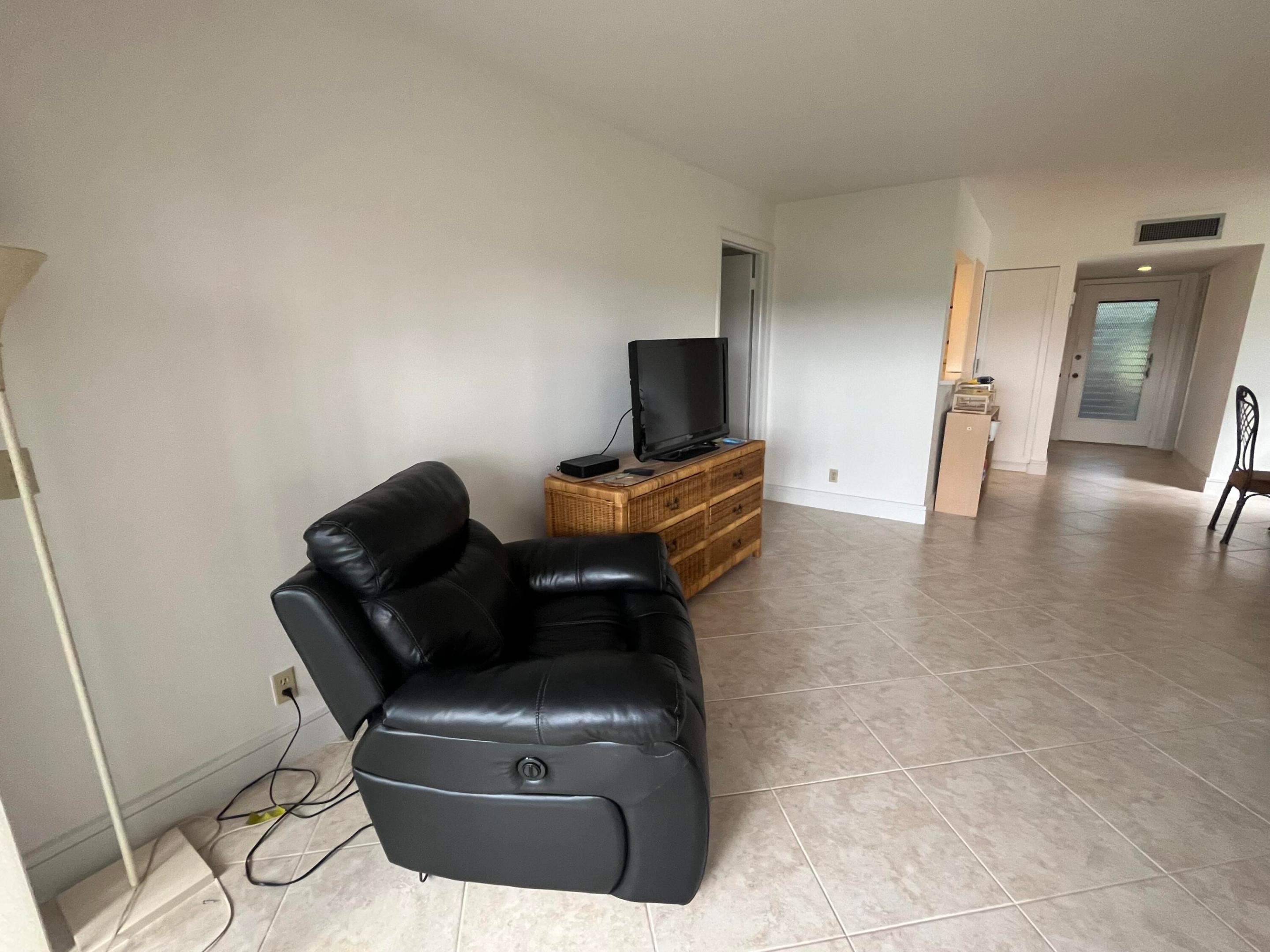 KINGS POINT - Residential