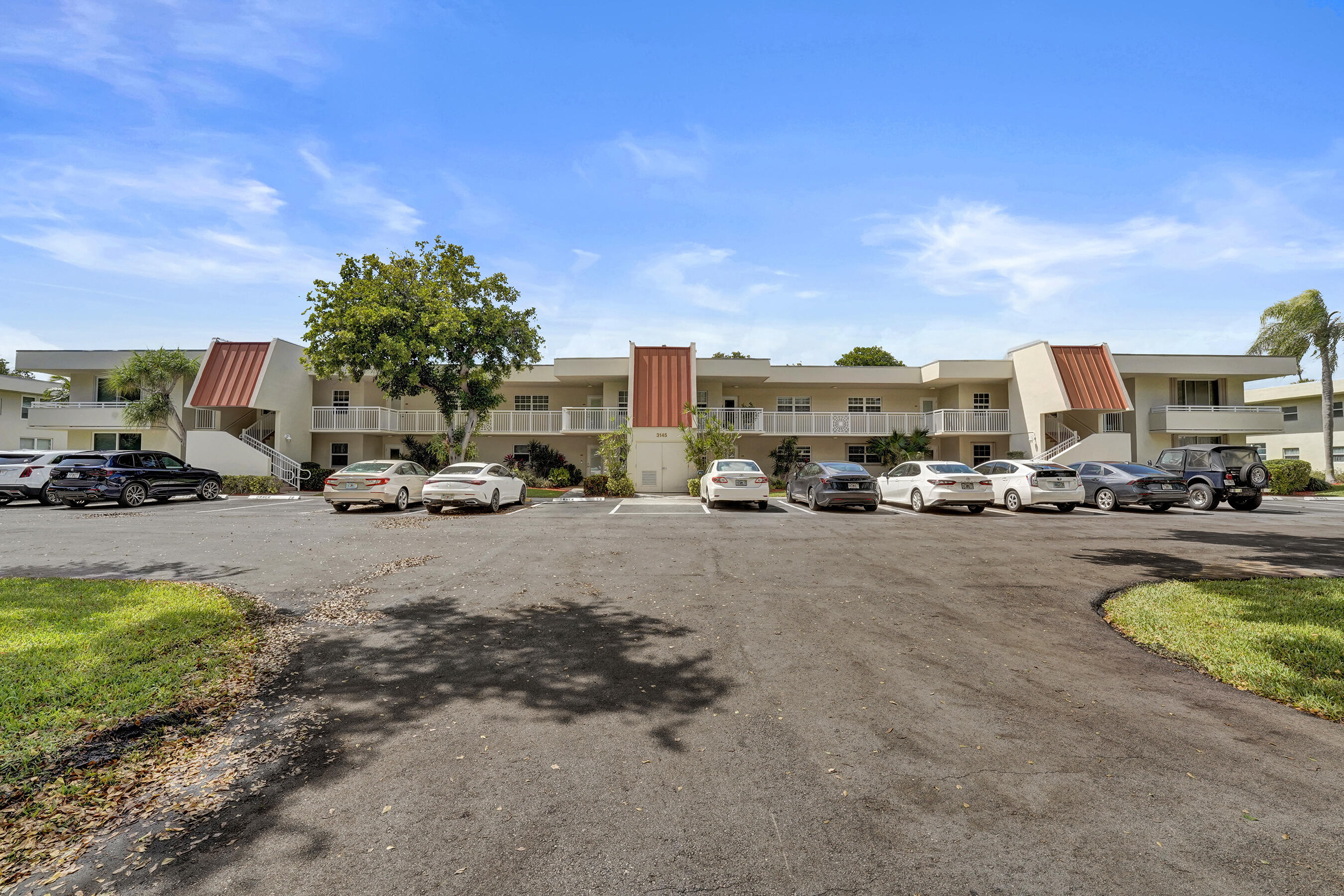 PALM-AIRE AT CORAL KEY GARDEN - Residential