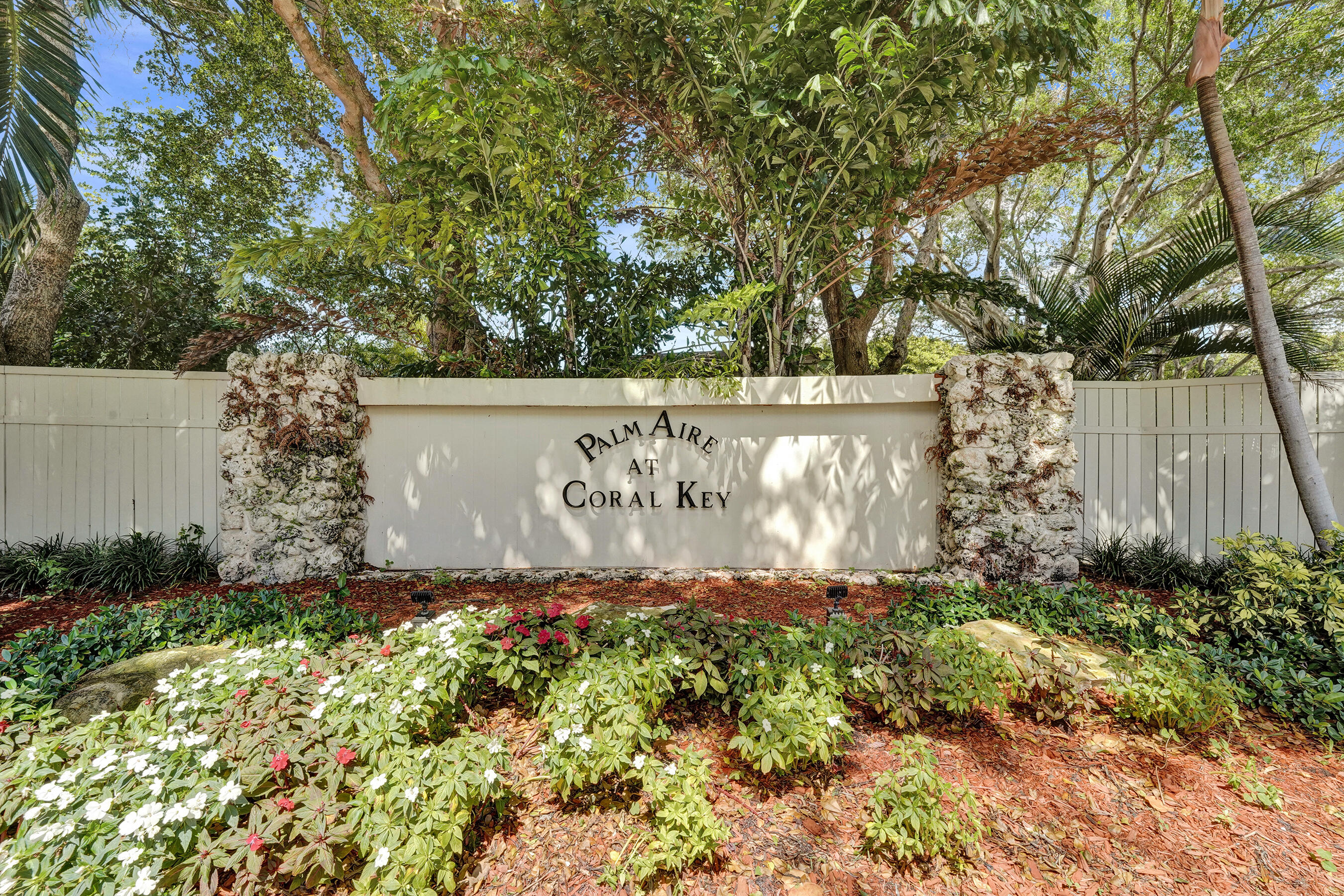 PALM-AIRE AT CORAL KEY GARDEN - Residential