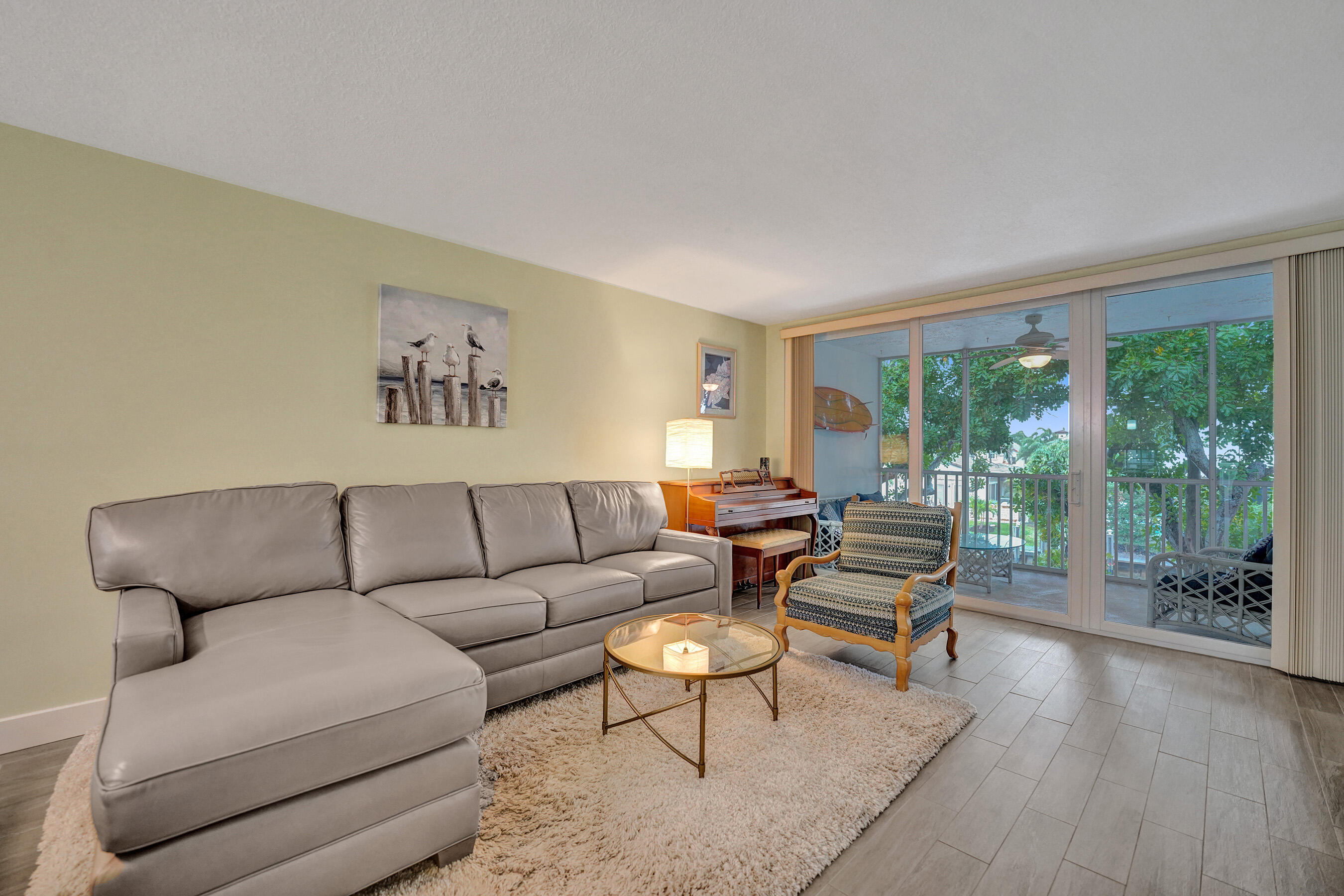 PALM-AIRE AT CORAL KEY GARDEN - Residential