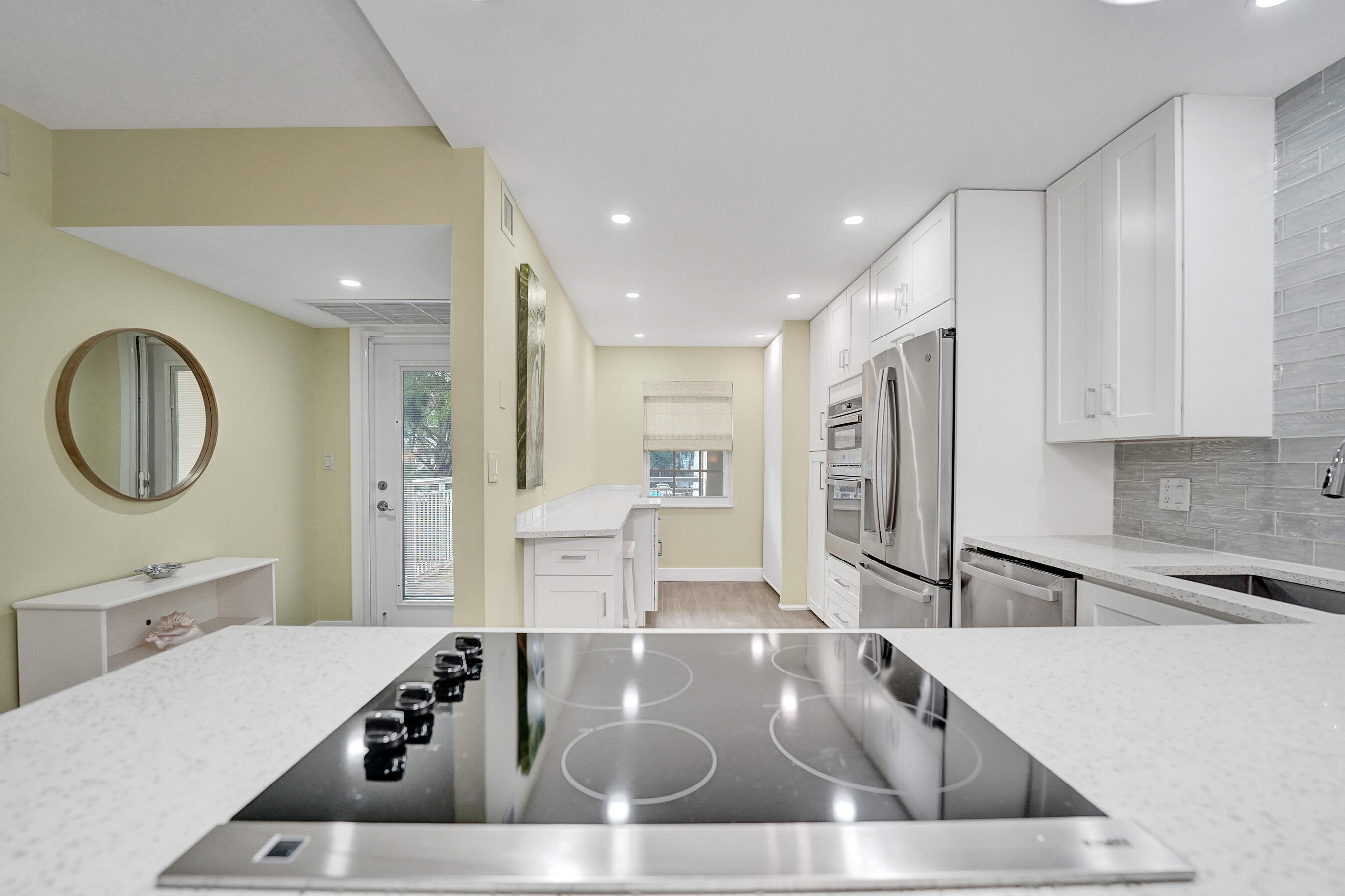 PALM-AIRE AT CORAL KEY GARDEN - Residential