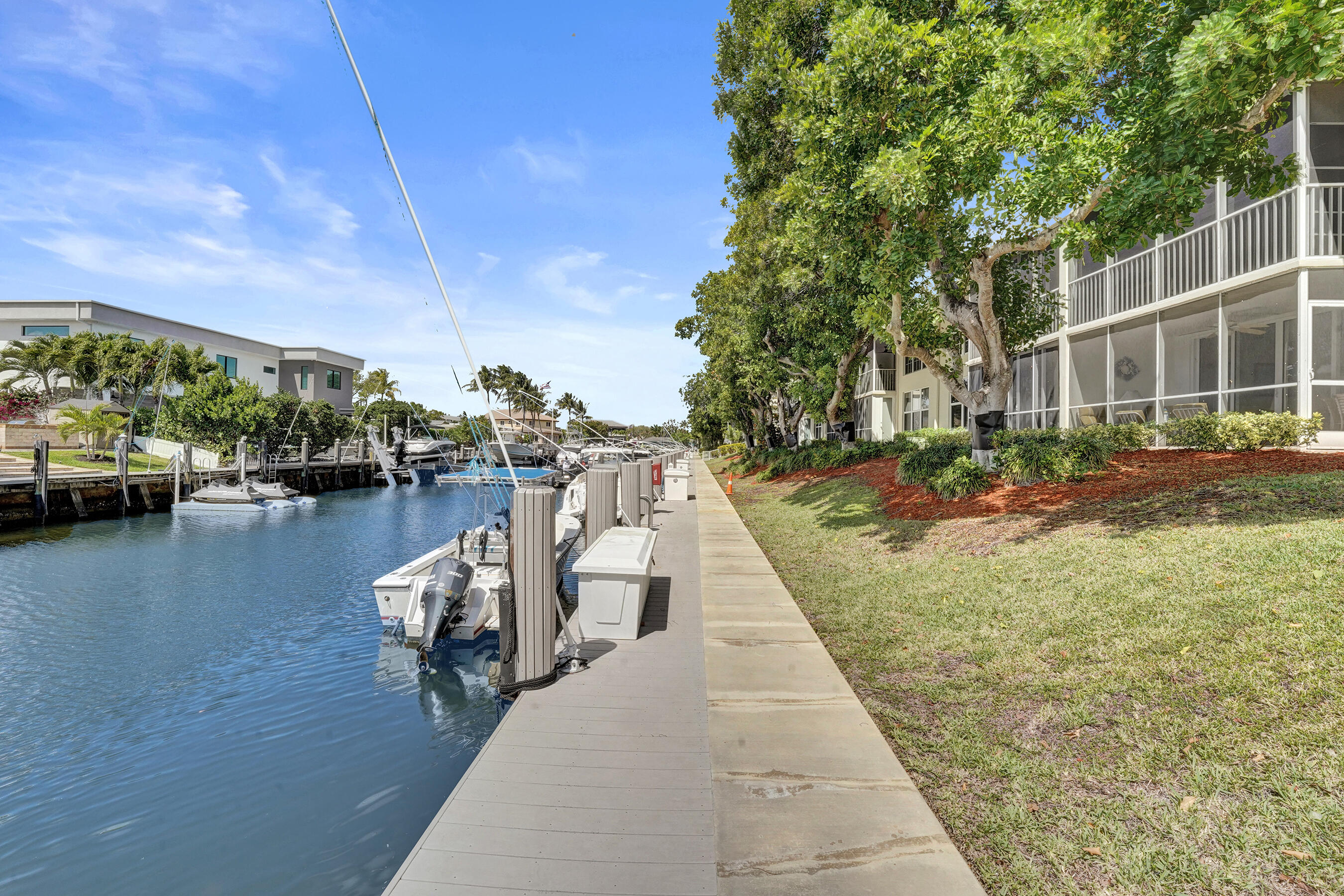 PALM-AIRE AT CORAL KEY GARDEN - Residential