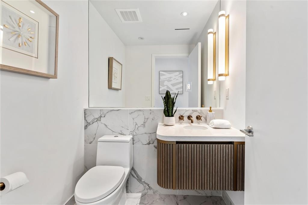 Four Seasons - Residential