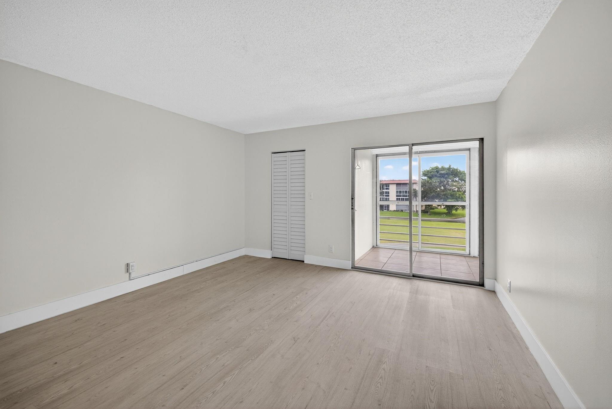 WYNMOOR VILLAGE - Residential