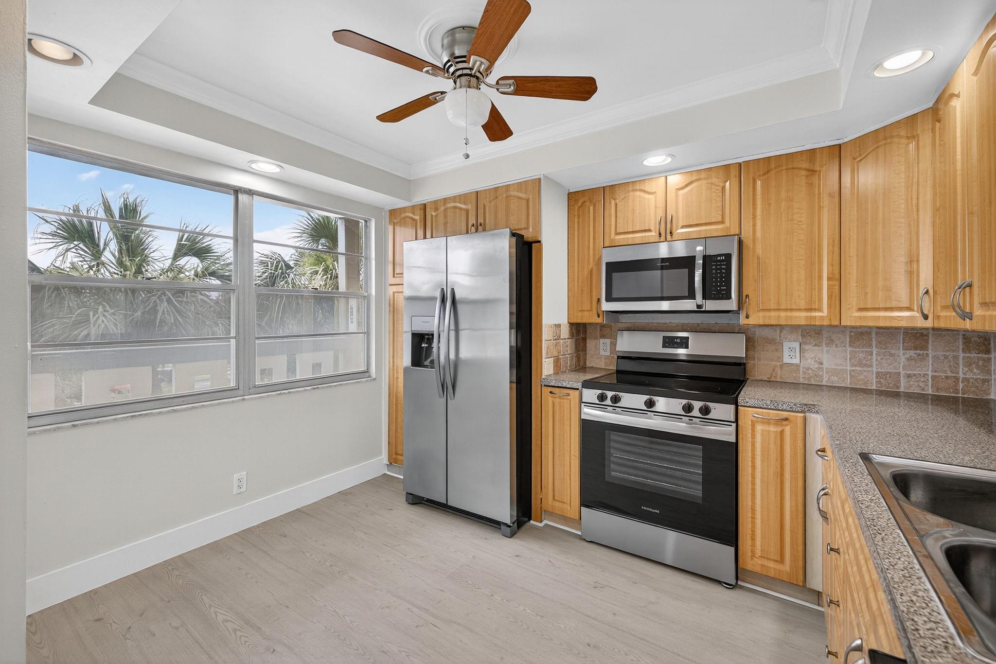 2902 Victoria Cir G3