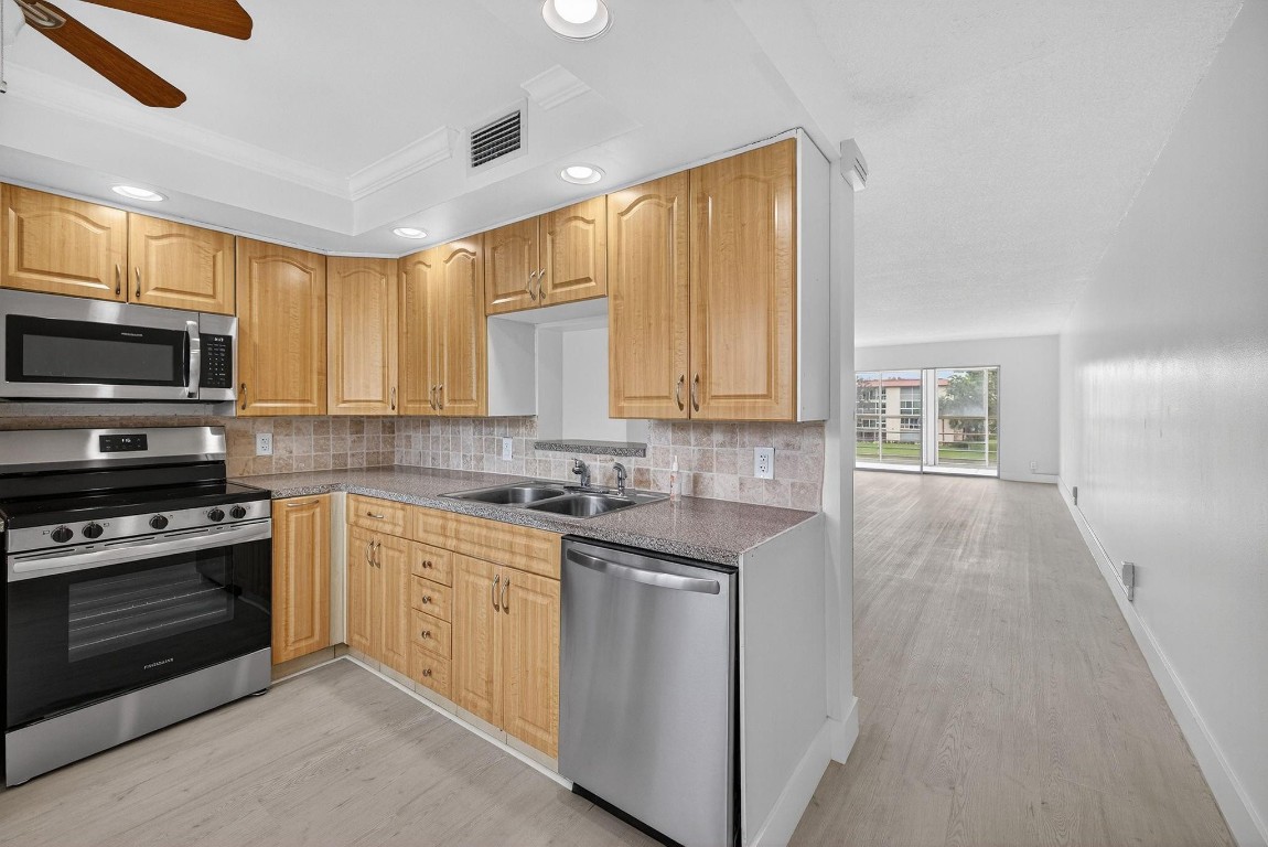 2902 Victoria Circle G3