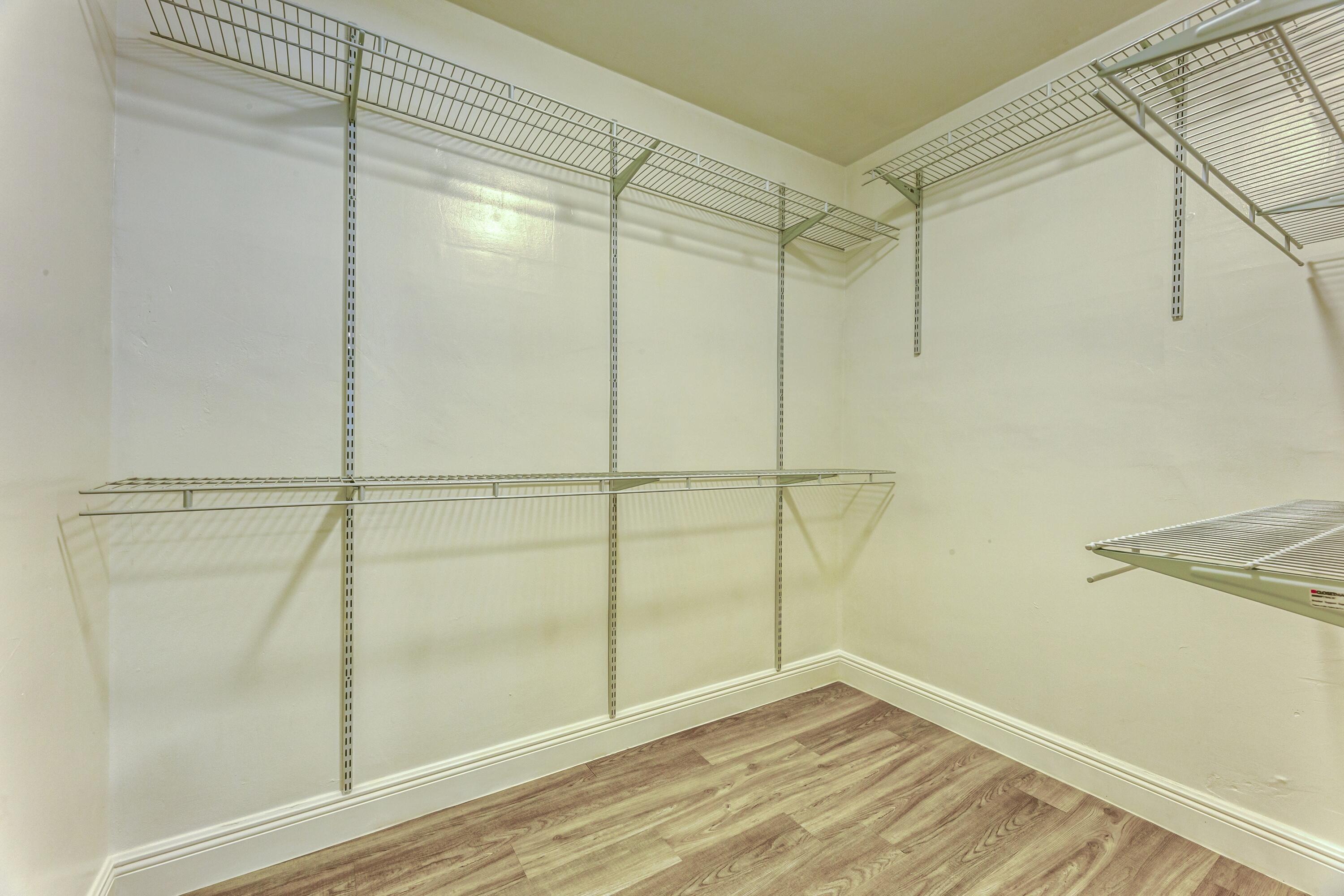 GOLFCREST CONDOMINIUM INC - Residential Lease