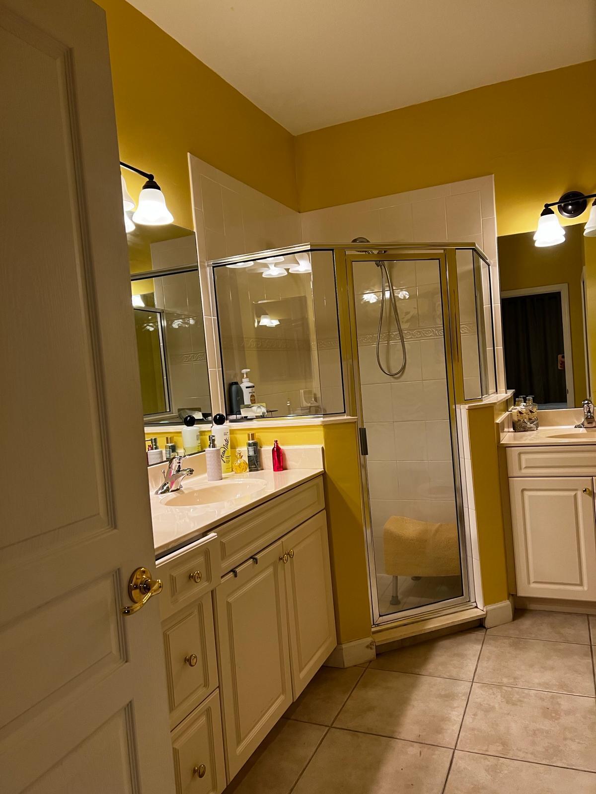 TRADITION PLAT NO 8 - Residential Lease