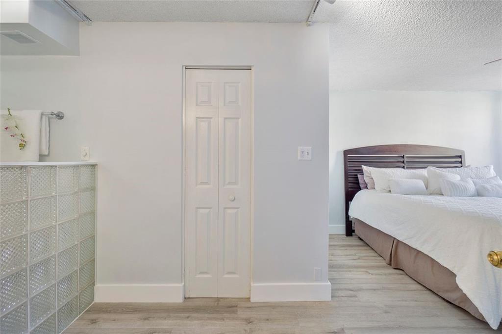 Boca Bayou Condominium - Residential