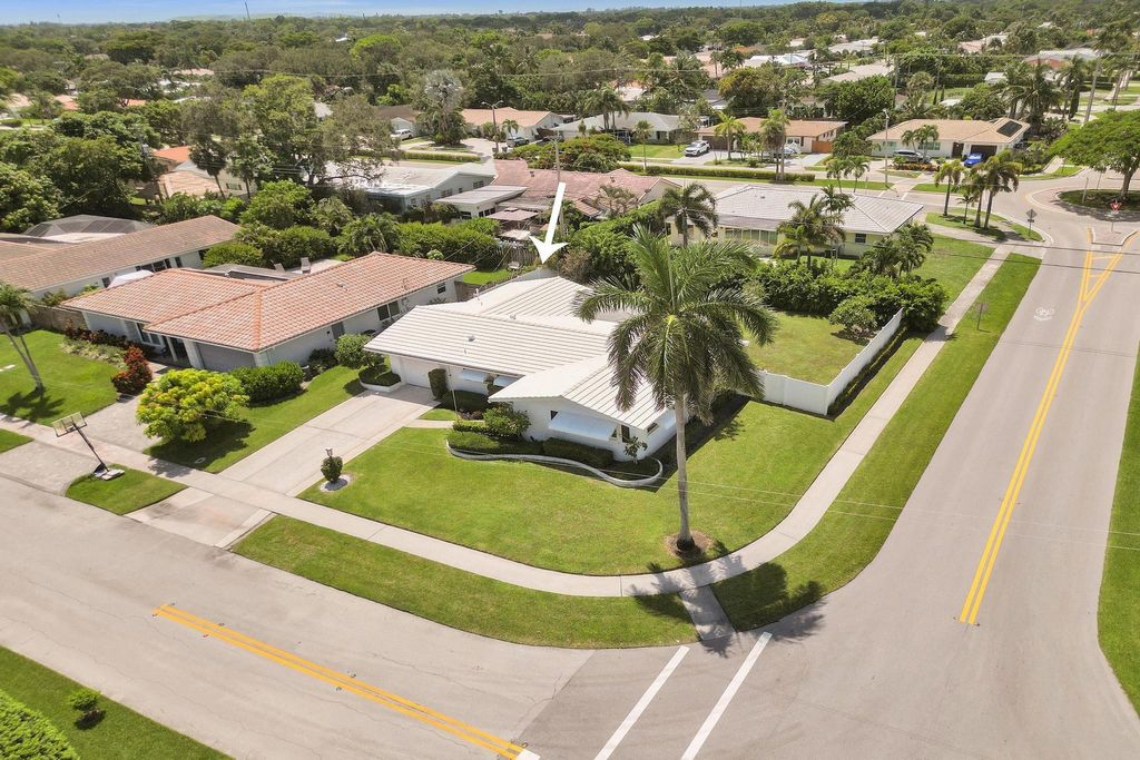 Photo of 1301 SW 11th Terrace, Boca Raton, FL 33486 (MLS # F10458724)