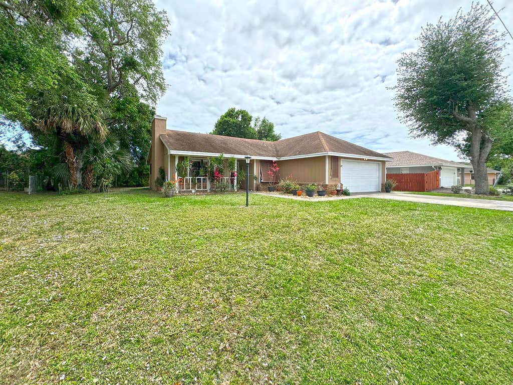 Photo of 5400 Paleo Pines Circle, Fort Pierce, FL 34951 (MLS # R10971935)