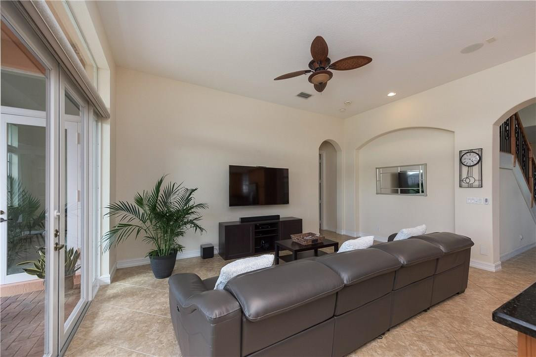 HERON BAY/CREEKSIDE - Residential