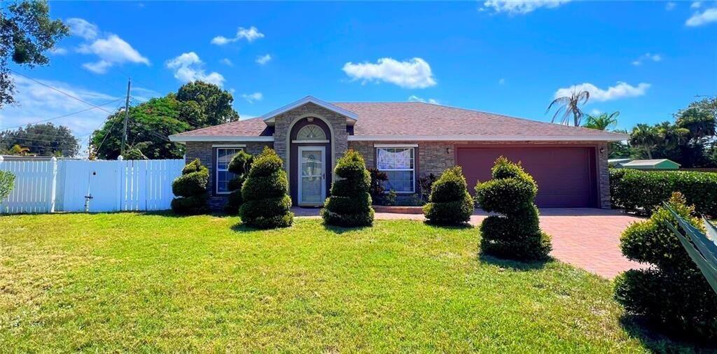 VERO BEACH HIGHLANDS UNIT - Residential Lease