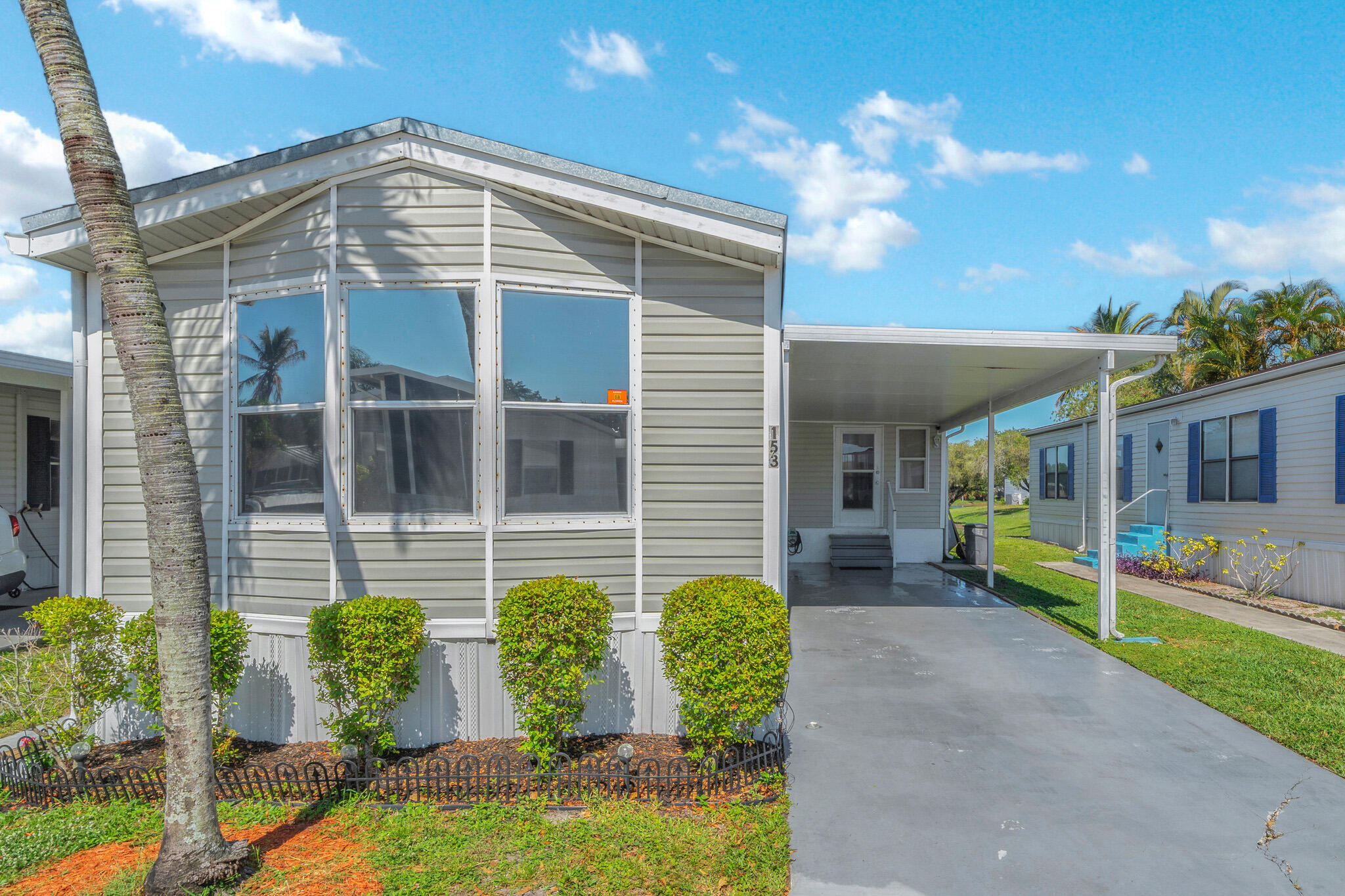 153 Plantation Boulevard