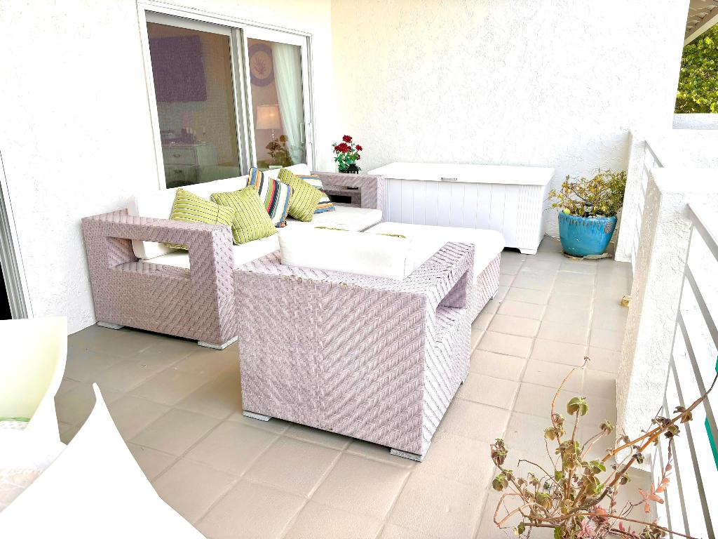 COCONUT COVE OF LANTANA CONDO - Residential Lease