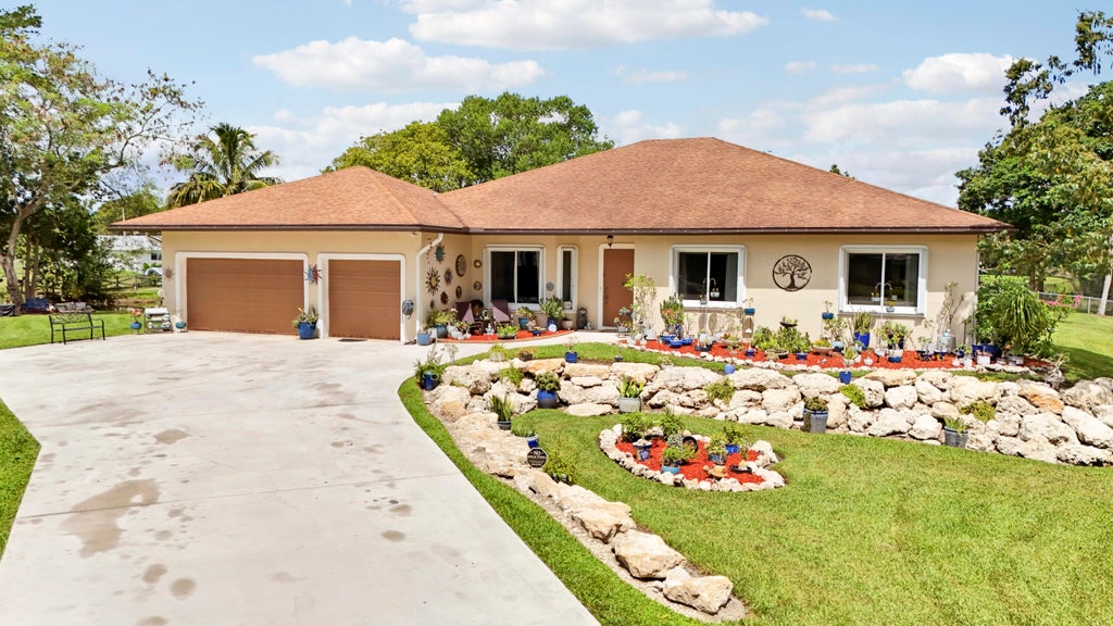 Photo of 20231 SW 49TH Court, Southwest Ranches, FL 33332 (MLS # B26072308)