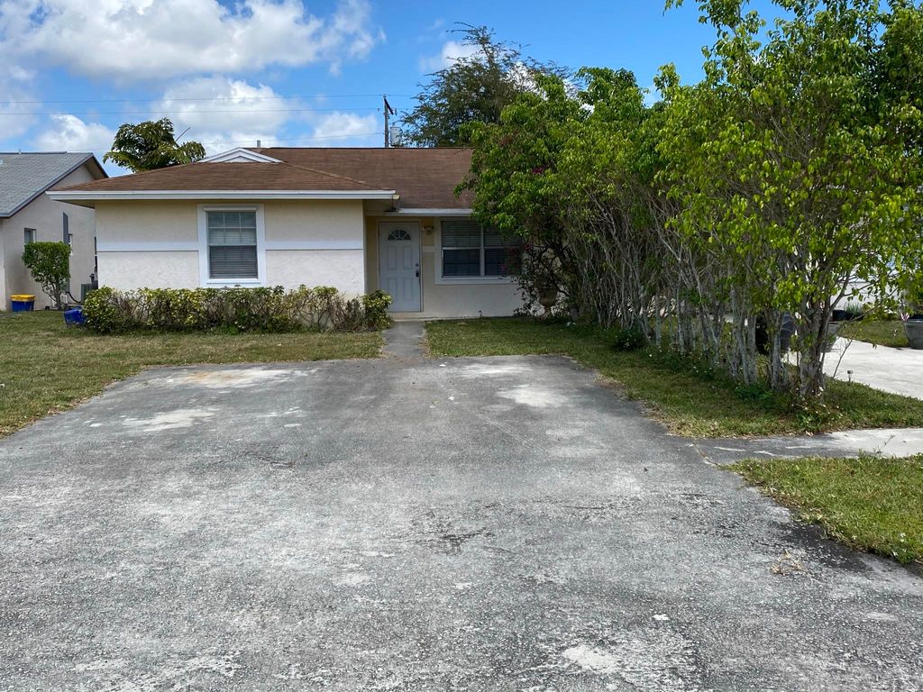 Photo of 4829 Arthur Street, Palm Beach Gardens, FL 33418 (MLS # R11083917)