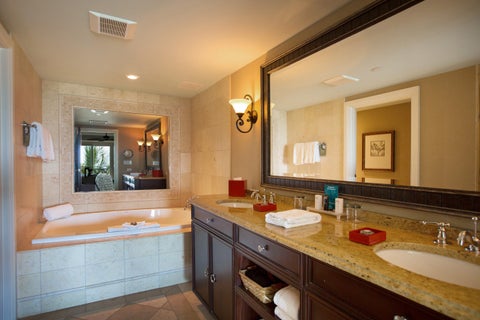 Tiny photo for 3500 Ocean Drive #324, Vero Beach, FL 32963 (MLS # B26090571)