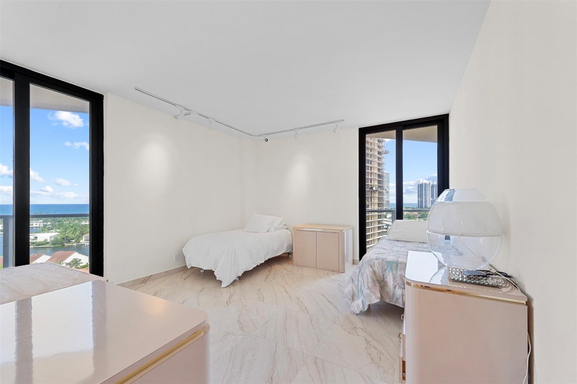 Turnberry - Residential