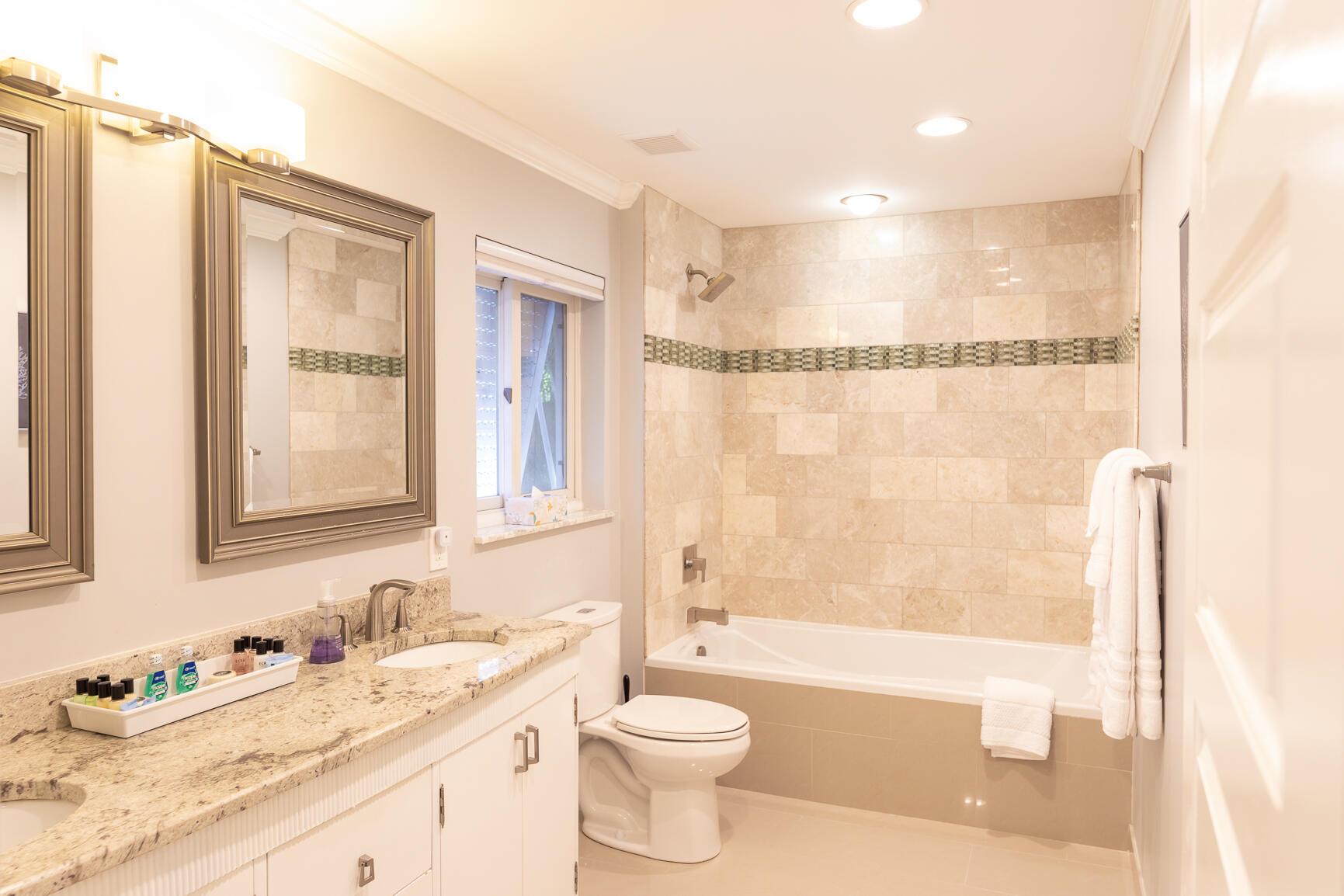 SURFSIDE UNIT 1 SUBDIVISI - Residential