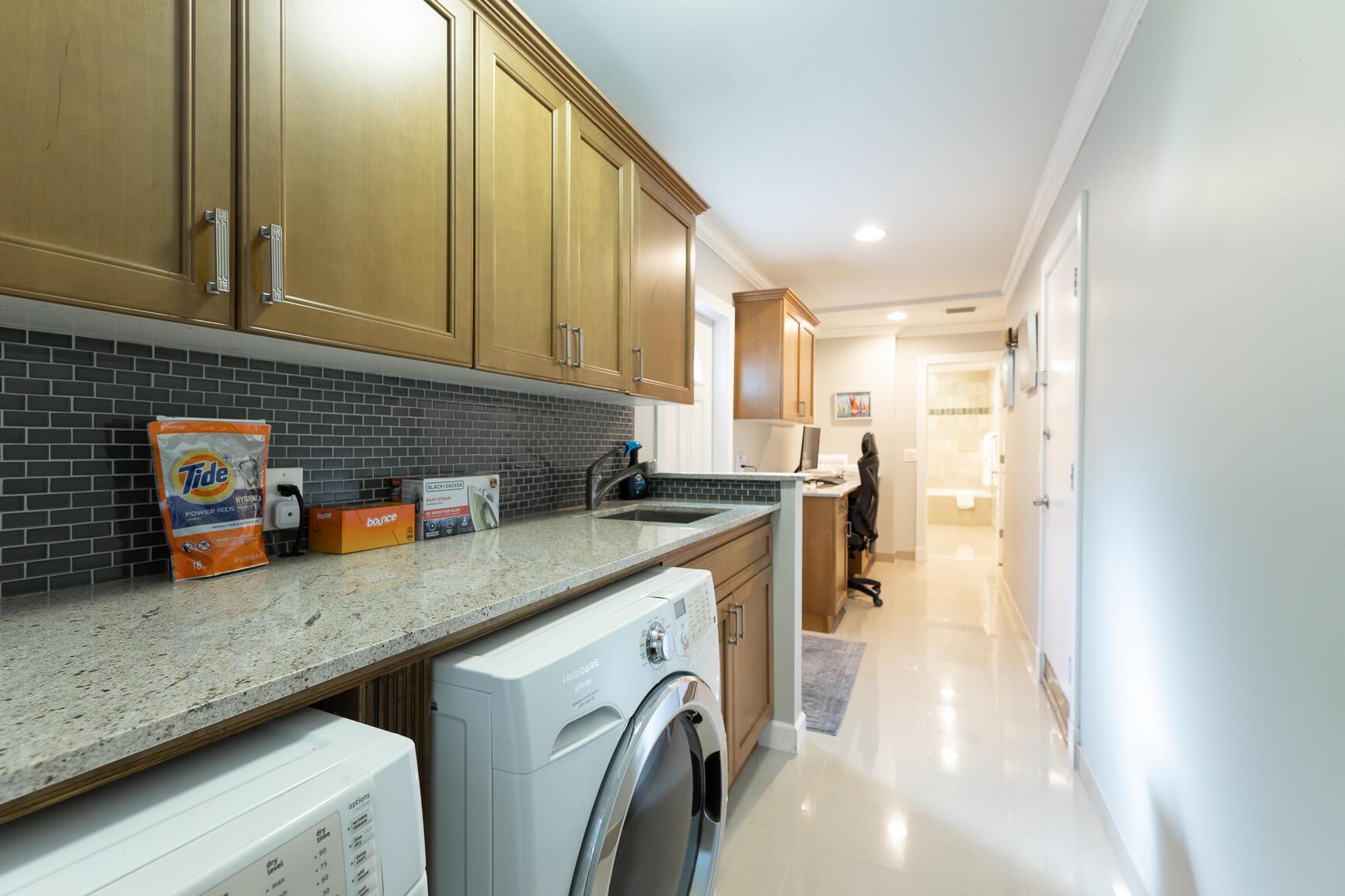 SURFSIDE UNIT 1 SUBDIVISI - Residential
