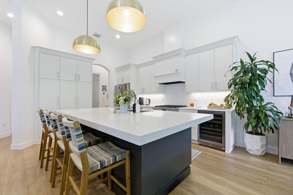 Photo of 943 Mill Creek Drive, Palm Beach Gardens, FL 33410 (MLS # B26011488)