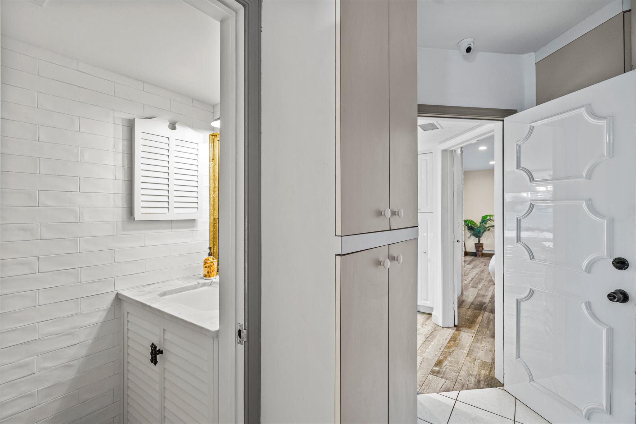 HARBOR ESTATES - Residential Lease