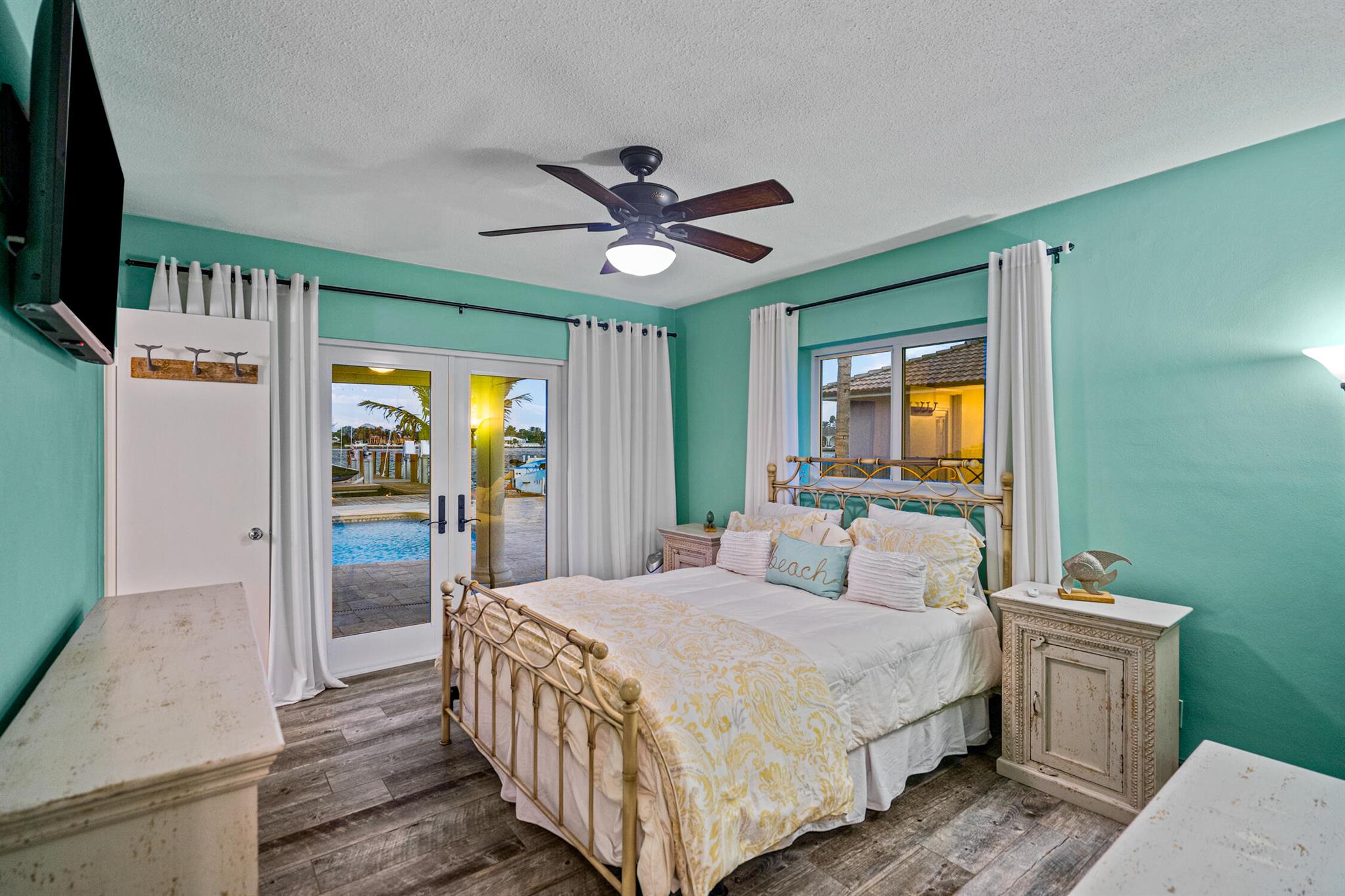 HARBOR ESTATES - Residential Lease