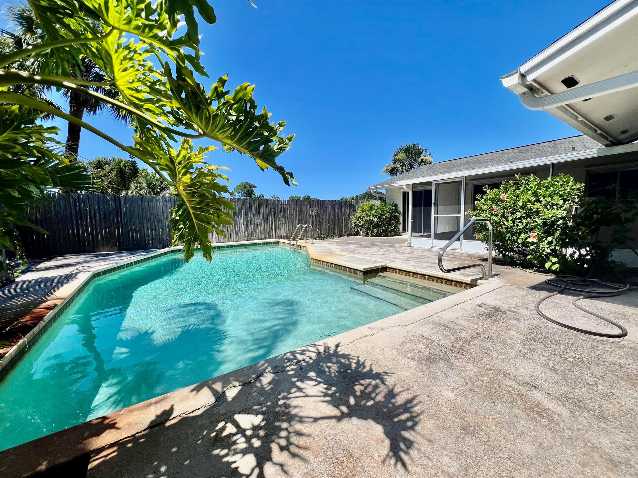 115 15th Avenue, Vero Beach, FL, 32962/$385,000 3 115 15th Avenue