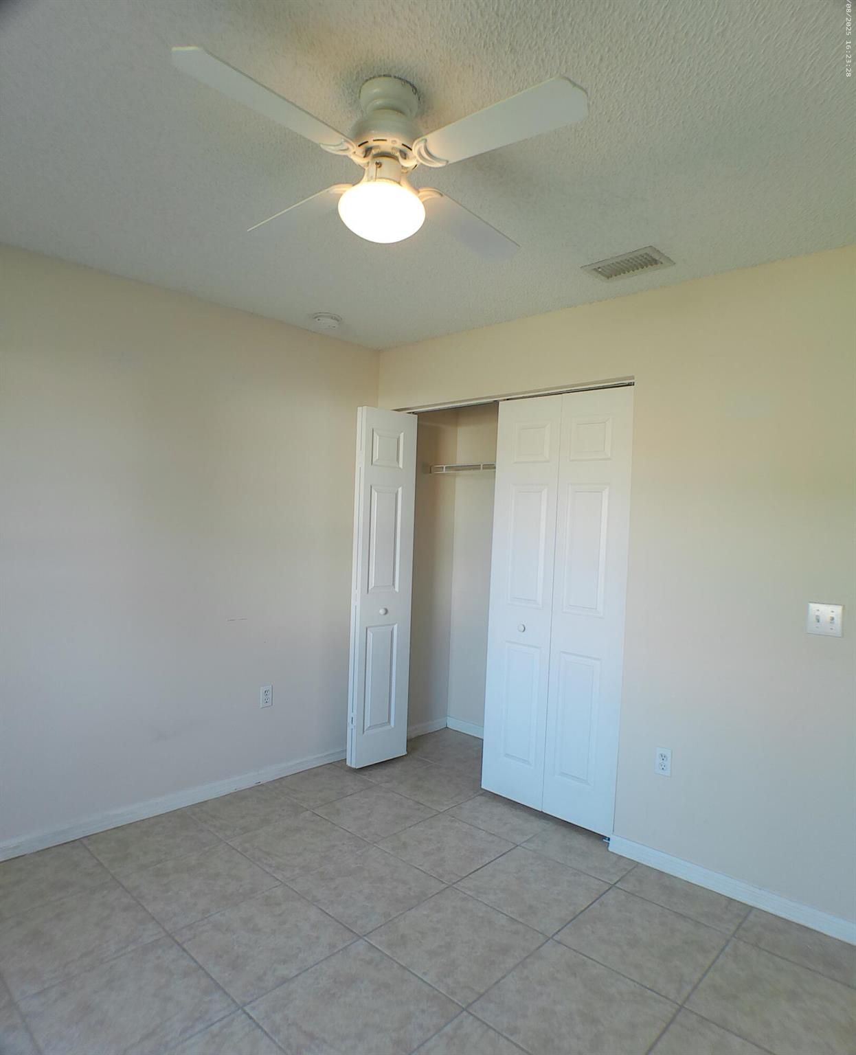 PORT ST LUCIE SECTION 33 - Residential