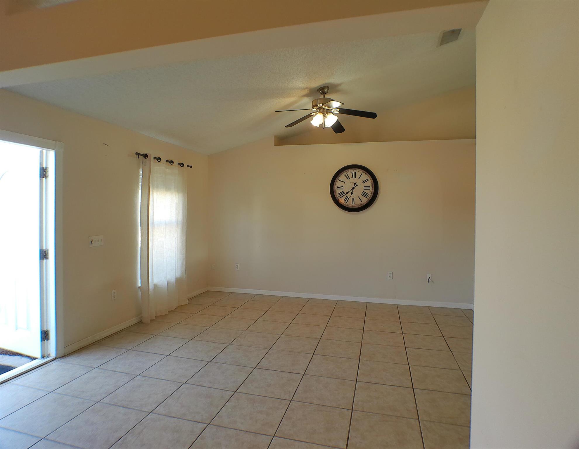 PORT ST LUCIE SECTION 33 - Residential