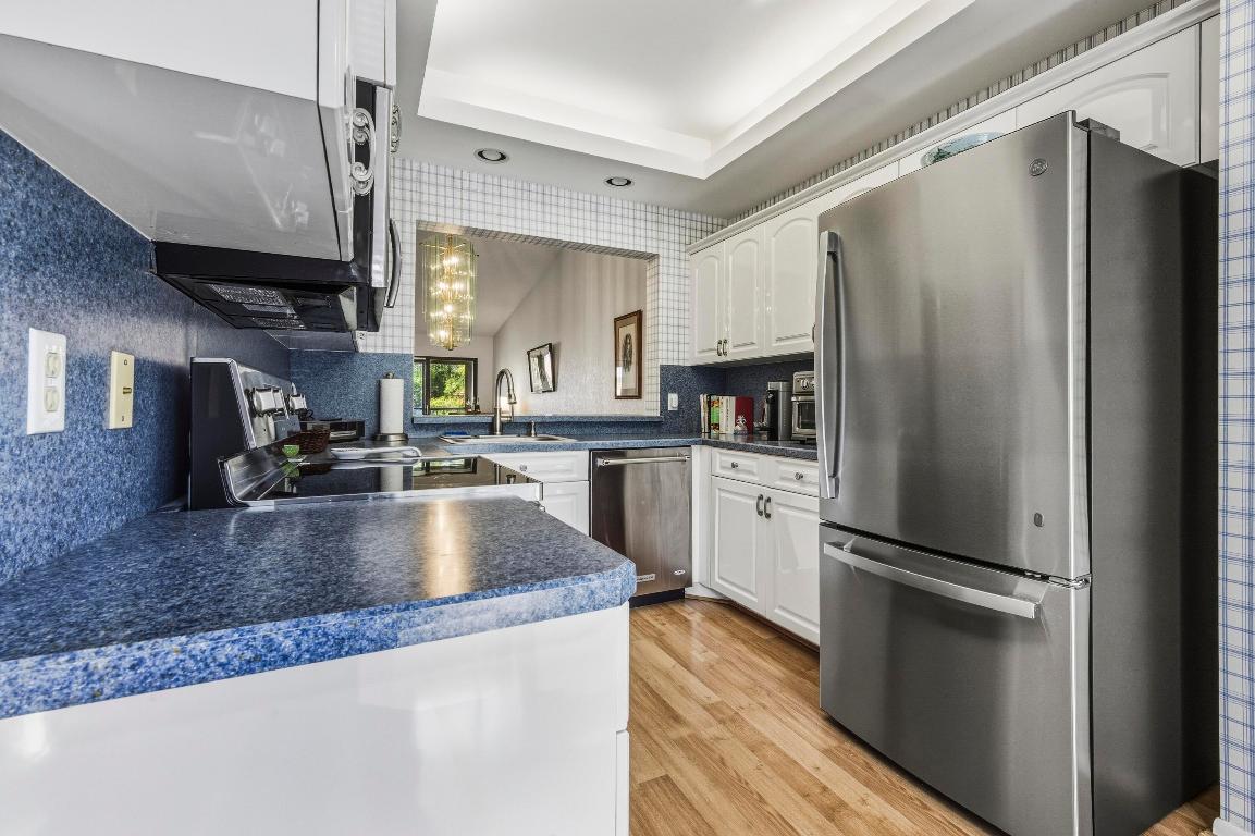 5121 Oak Hill Lane 423