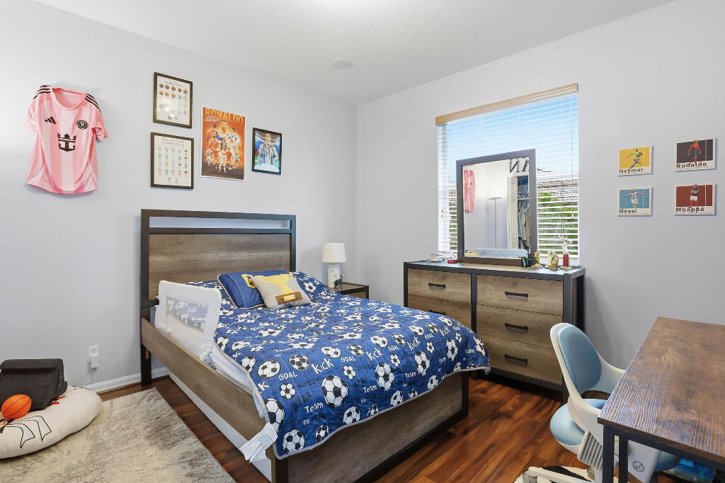 Isola Bella Estates - Residential