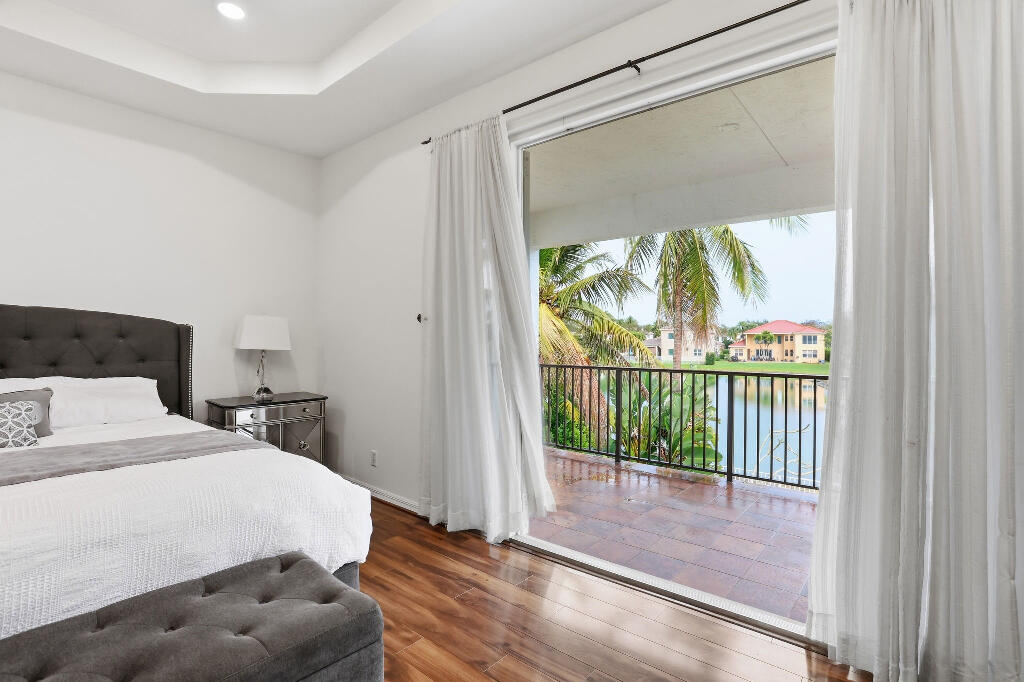 Isola Bella Estates - Residential