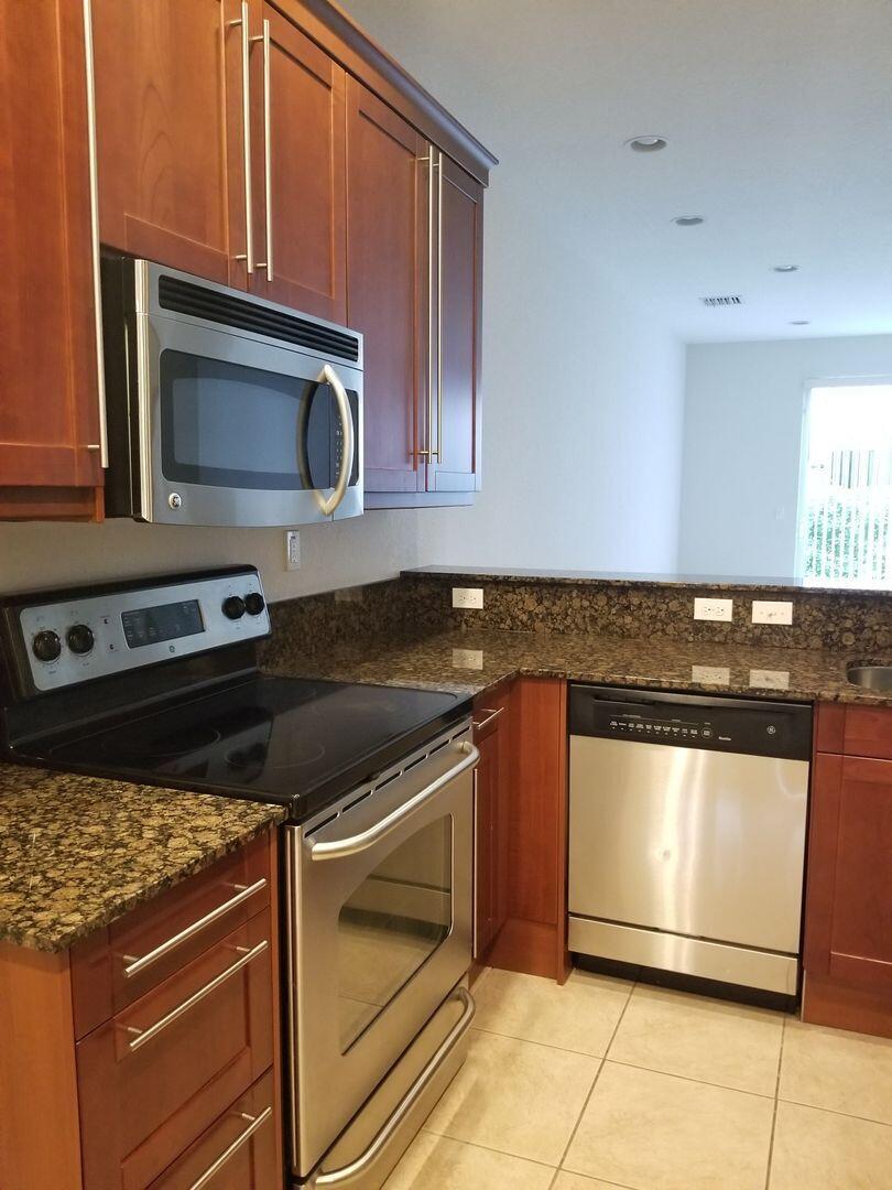5130 NW 30th Ter