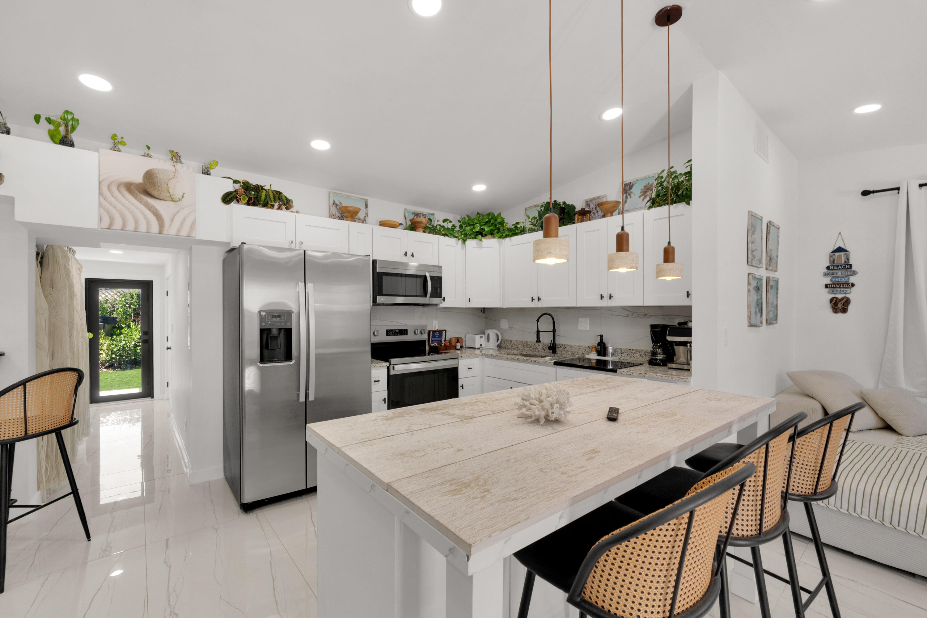 1433 NE 53rd Court