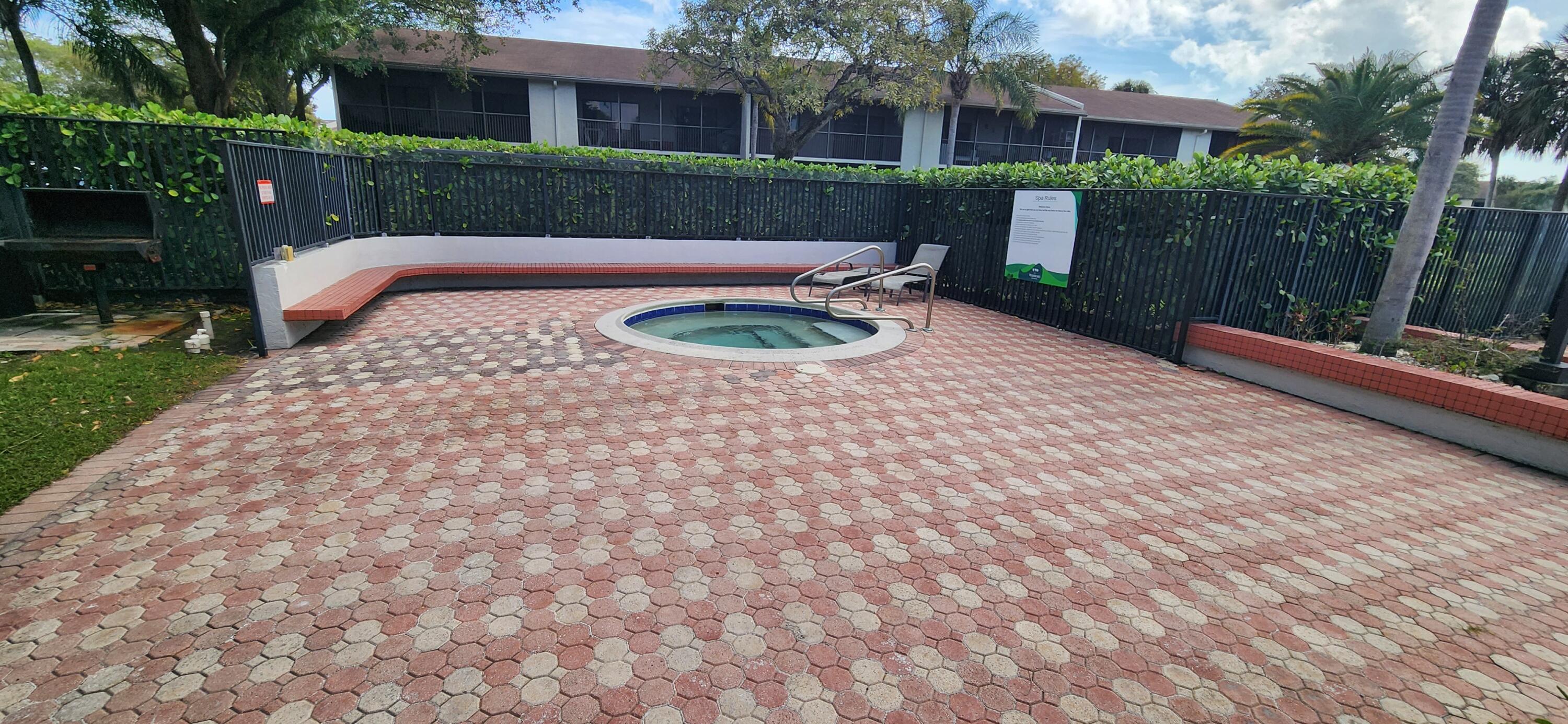 VILLAS AT MEADOW LAKES CONDO - Residential