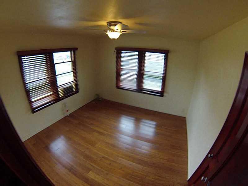 HOLLYWOOD PARK - Residential Lease