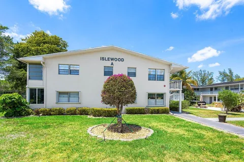 19 Islewood A Unit 19, Deerfield Beach, FL MLS: R11089286