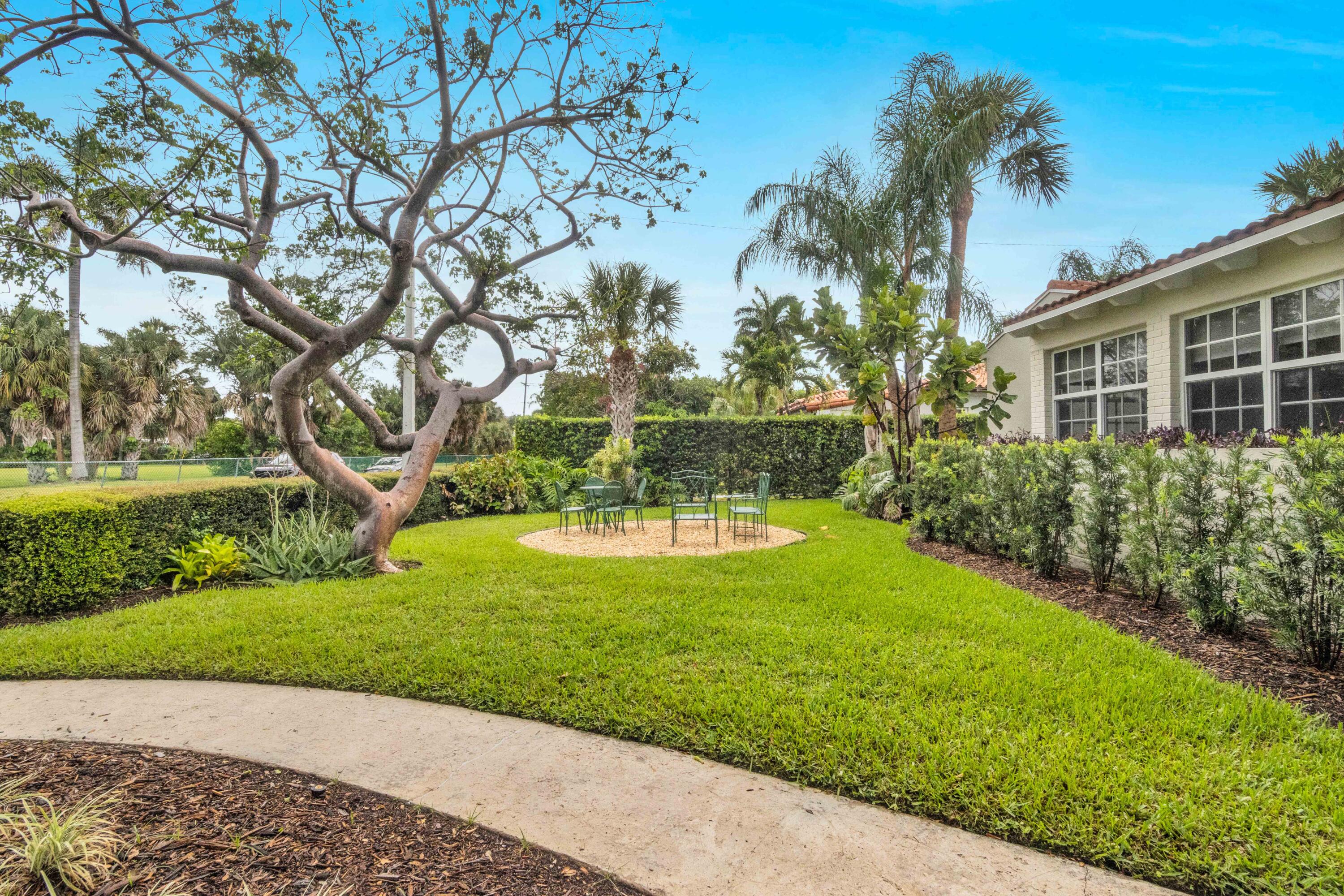 LAKE WORTH TOWN OF - Residential