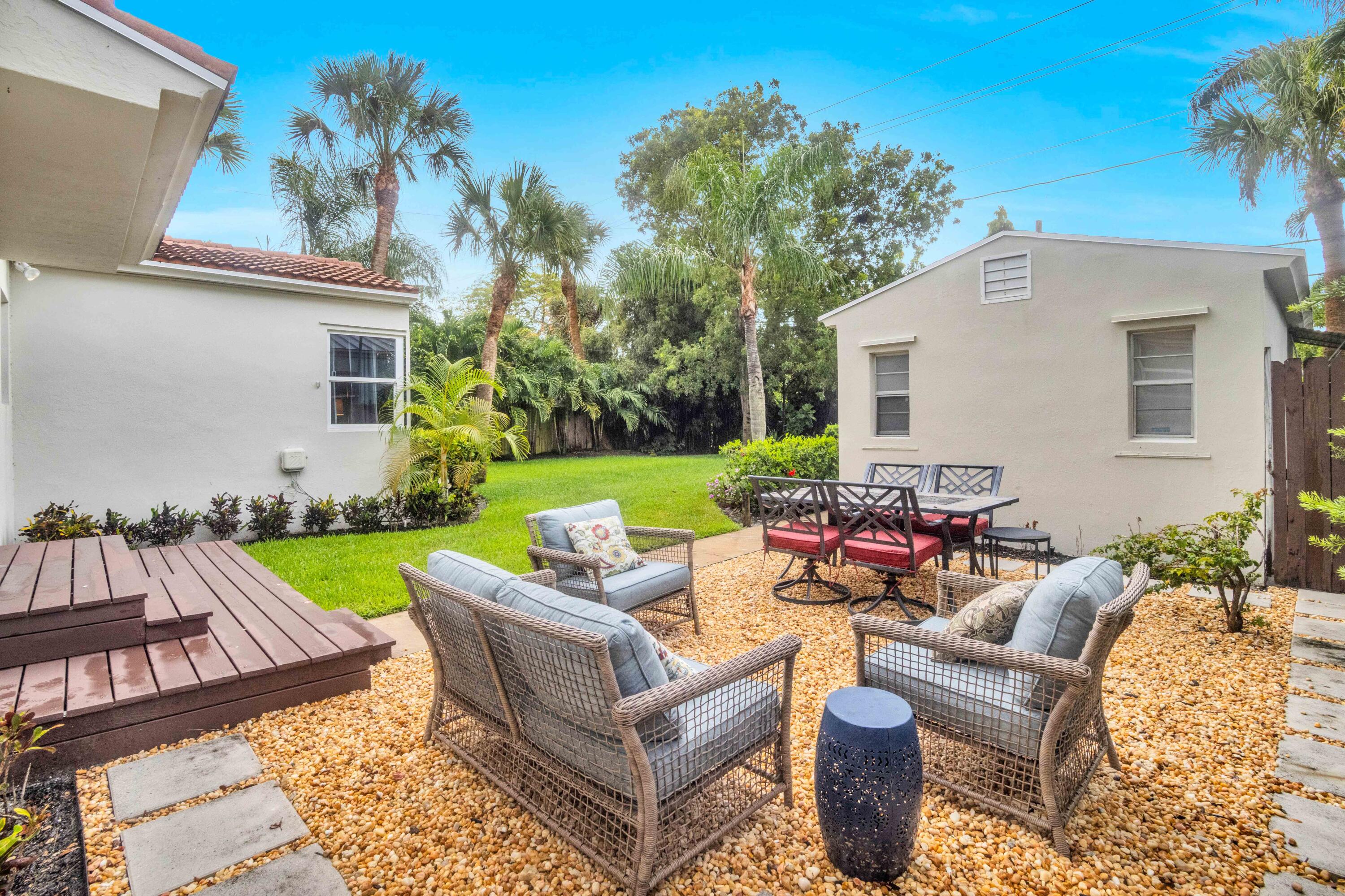 LAKE WORTH TOWN OF - Residential