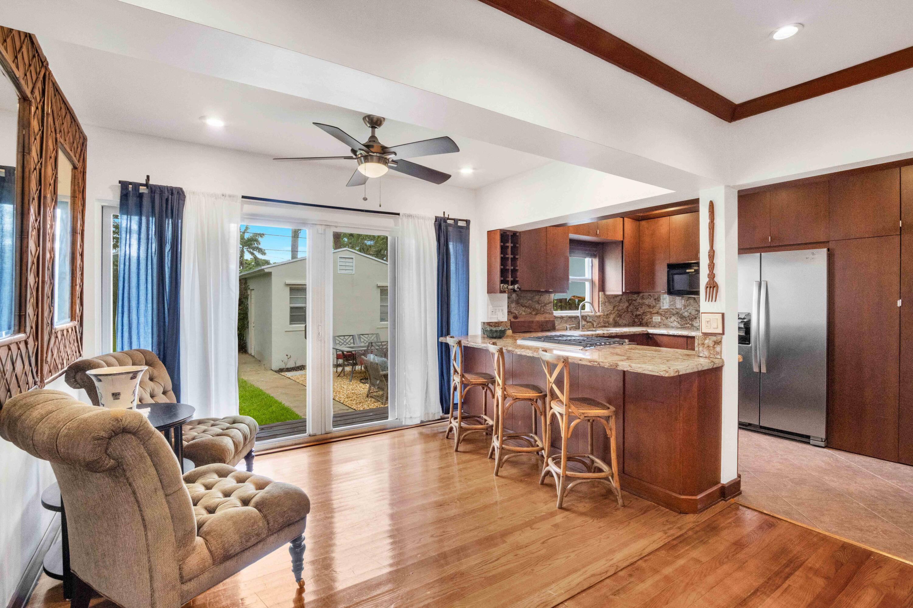 LAKE WORTH TOWN OF - Residential